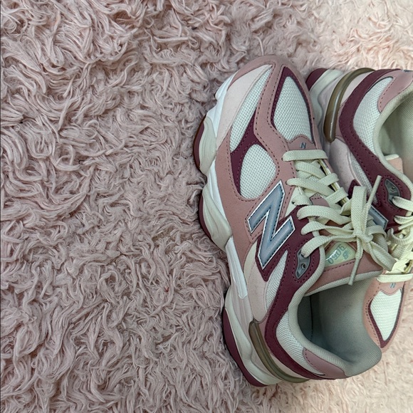 New Balance Women's Pink and White Sneakers